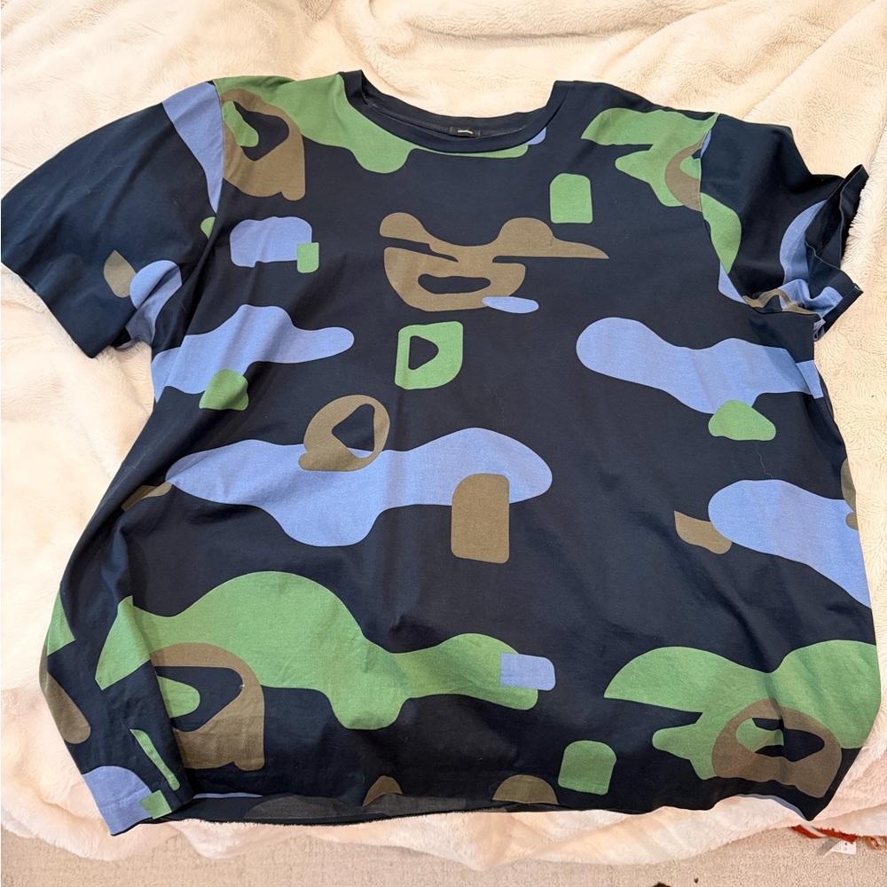 Boss Camouflage Tee - Black, Green, and Blue